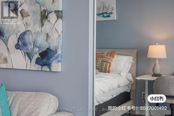 Kitchen - 3506 - 955 Bay Street E, Toronto, ON M5S2A2 Photo 3