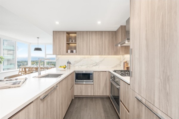 3506 13778 100 Avenue, Surrey, BC V3T0V3 Photo 5
