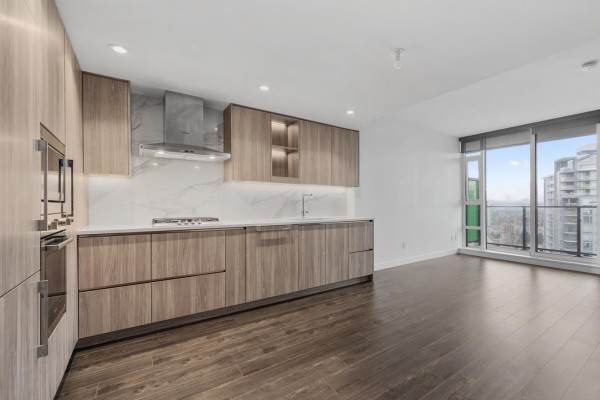 3506 9887 Whalley Boulevard, Surrey, BC, photo 2