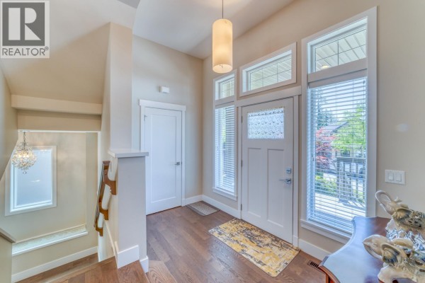 3507 Bishop Place, Coquitlam, BC V3E0K2 Photo 4