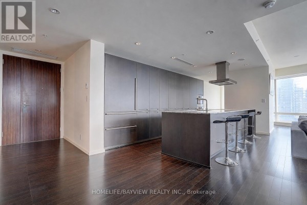 Bathroom - 3509 - 180 University Avenue, Toronto, ON M5H0A2 Photo 5