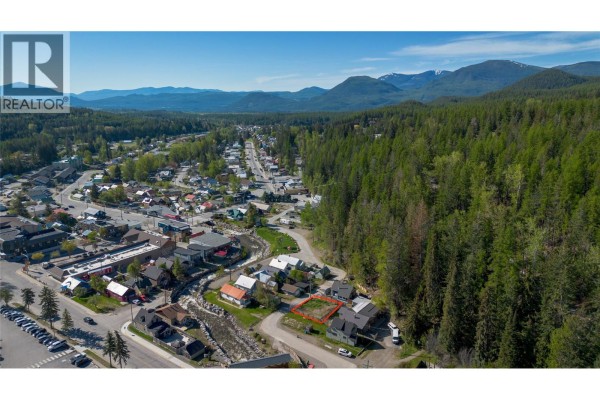 350b Kimberley Avenue, Kimberley, BC V1A2J1 Photo 4
