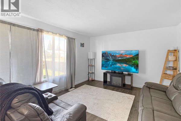 4pc Bathroom - 351 26th Street, Battleford, SK S0M0E0 Photo 4