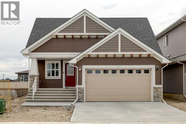 351 Baywater Common Sw, Airdrie, AB, photo 2