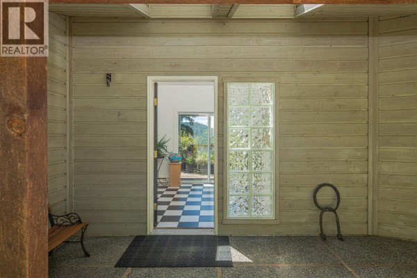 351 Elizabeth Drive, Salt Spring Island, BC V8K1J5 Photo 2