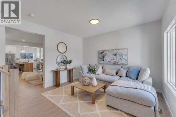 351 Fireside Drive, Cochrane, AB, photo 2