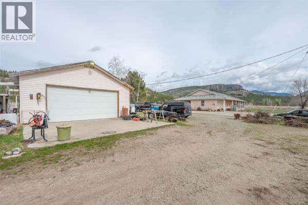 Foyer - 351 Jones Way Road, Oliver, BC V0H1T5 Photo 3