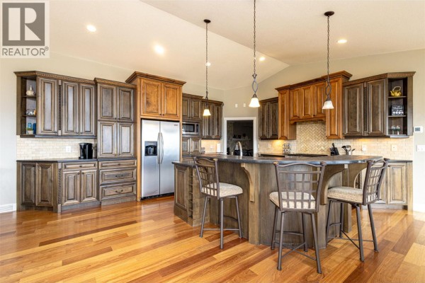 5pc Bathroom - 3510 Gates Road, West Kelowna, BC V4T1A2 Photo 4