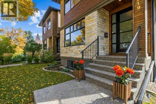 Foyer - 3519 3 Avenue Sw, Calgary, AB T3C0A7 Photo 3