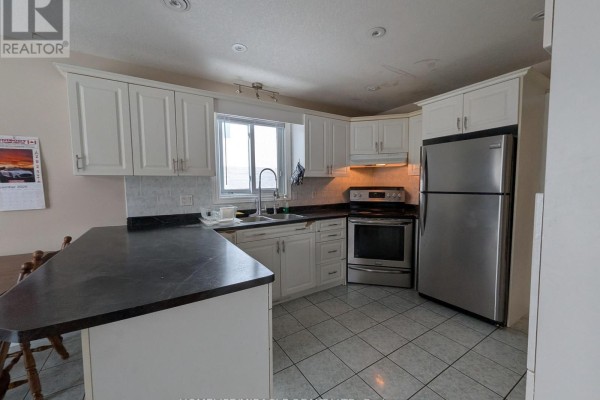 352 Bankside Drive, Kitchener, ON N2N3K1 Photo 5
