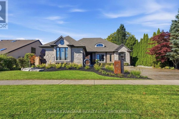 3525 Cardinal Drive, Niagara Falls, ON, photo 2