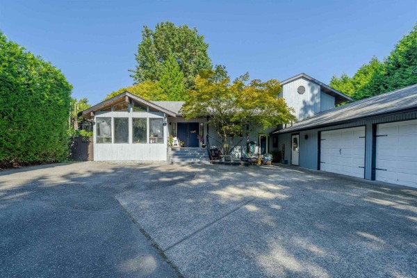3525 Mckinley Court, Abbotsford, BC V2S8L9 Photo 2