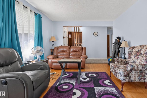 Bedroom 2 - 3526 122 Av Nw, Edmonton, AB T5W1P8 Photo 5