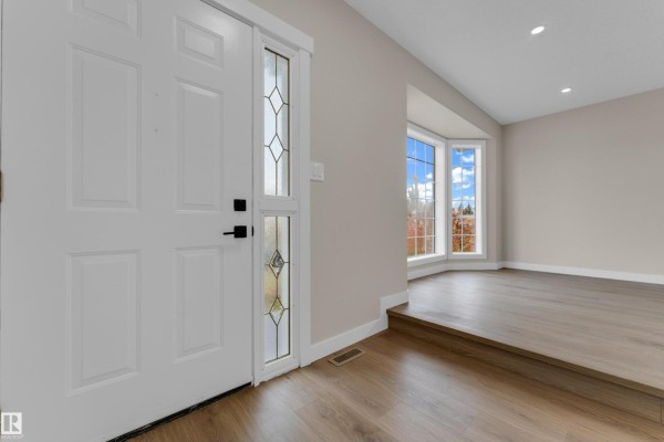 Family room - 3527 44a Av Nw, Edmonton, AB T6L6K6 Photo 4