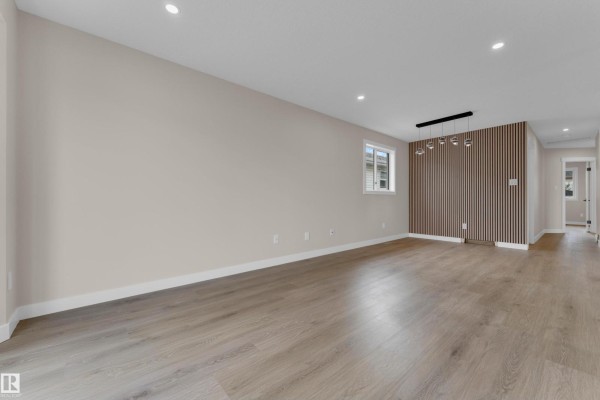 Primary Bedroom - 3527 44a Av Nw, Edmonton, AB T6L6K6 Photo 5