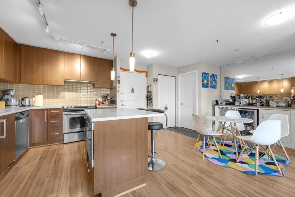 353 15850 26 Avenue, Surrey, BC V3Z2N6 Photo 3