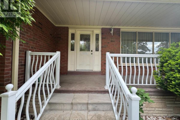 Workshop - 353 Chantenay Drive, Mississauga, ON L5A1E9 Photo 5