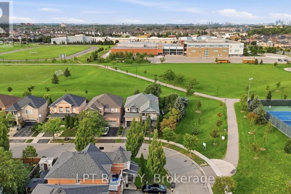 Family room - 3533 Jorie Crescent, Mississauga, ON L5M7G6 Photo 3