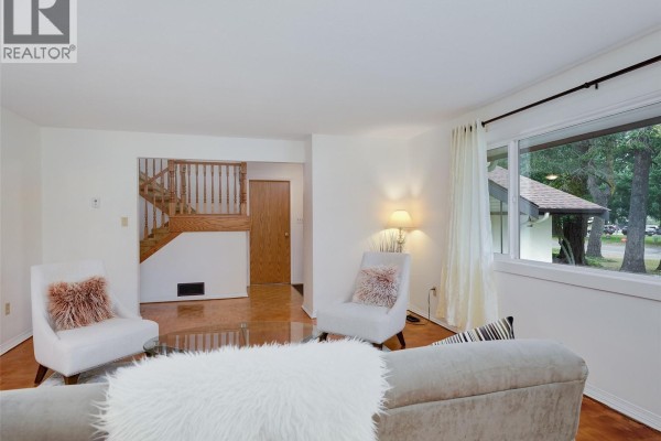 Patio - 3536 Henderson Rd, Oak Bay, BC V8P5B1 Photo 4