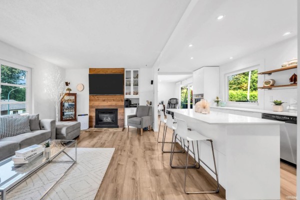 35365 Selkirk Avenue, Abbotsford, BC V2S8L1 Photo 4