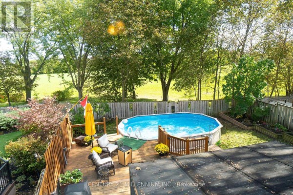 Family room - 3537 Autumnleaf Crescent, Mississauga, ON L5L1K6 Photo 2