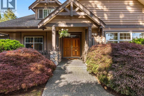 3538 Bluebonnet Road, North Vancouver, BC V7R4E1 Photo 4