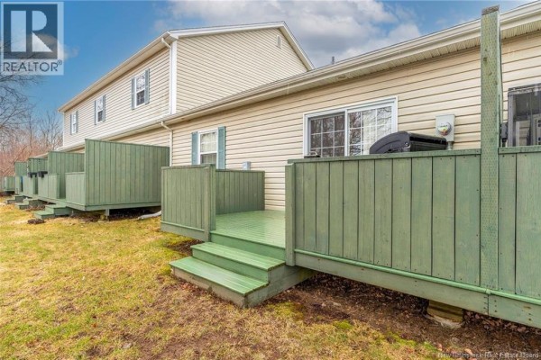 Family room - 354 Amirault Street Unit# 6, Dieppe, NB E1A1G6 Photo 5