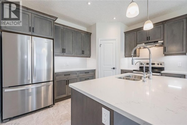 354 Beechdrops Drive, Waterloo, ON, photo 2