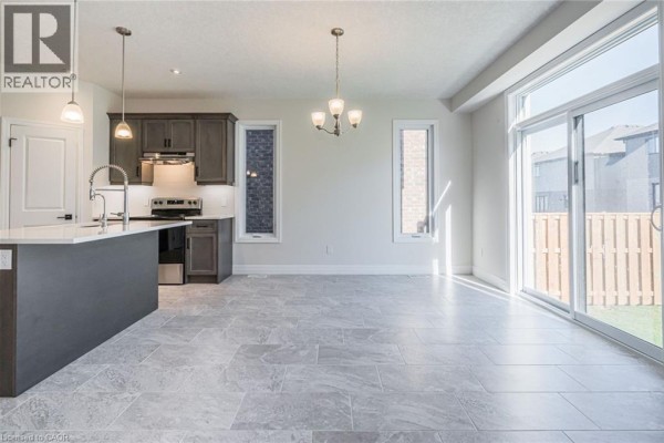 Loft - 354 Beechdrops Drive, Waterloo, ON N2V0E8 Photo 5