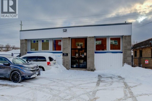 354 E Charles Street E, Kitchener, ON, photo 3