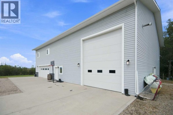 5pc Bathroom - 35415 Range Road 275, Rural Red Deer County, AB T4G0E5 Photo 5