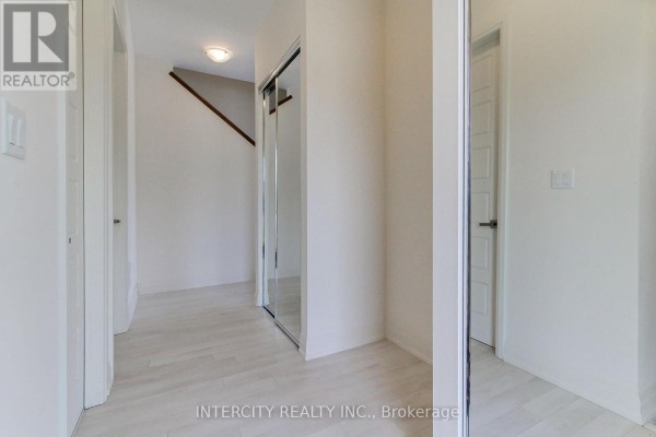 Partial bathroom - 3545 Riva Avenue, Innisfil, ON L9S0L5 Photo 5