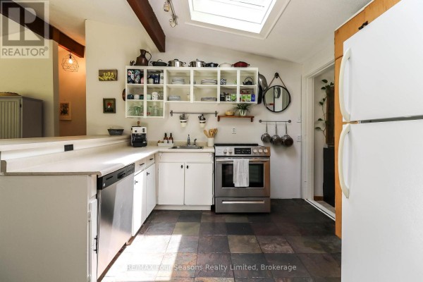 354515 Osprey Artemesia Rr 4 Road, Grey Highlands, ON N0C1E0 Photo 4