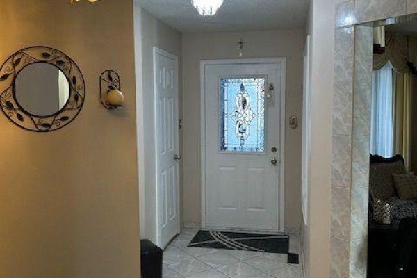 3546 Italia Crescent, Mississauga, ON L5B3T6 Photo 4