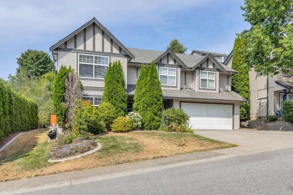 35479 Tweedsmuir Drive, Abbotsford, BC V2T2X8 Photo 2