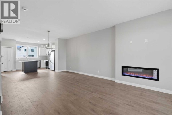 Kitchen - 355 Belvedere Drive Se, Calgary, AB T2A7Y2 Photo 4