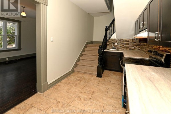 355 Bronson Avenue, Ottawa, ON K1R6J4 Photo 2