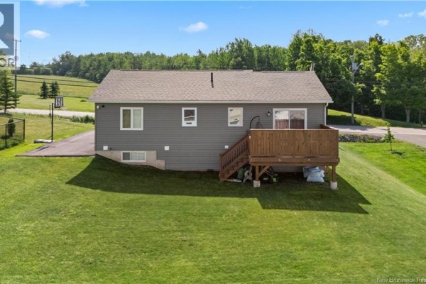 Office - 355 Dover Road, Dieppe, NB E1A7L7 Photo 2