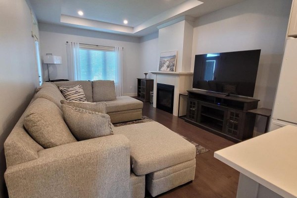 Living room - 355 Northport Drive, Saugeen Shores, ON N0H2C8 Photo 4