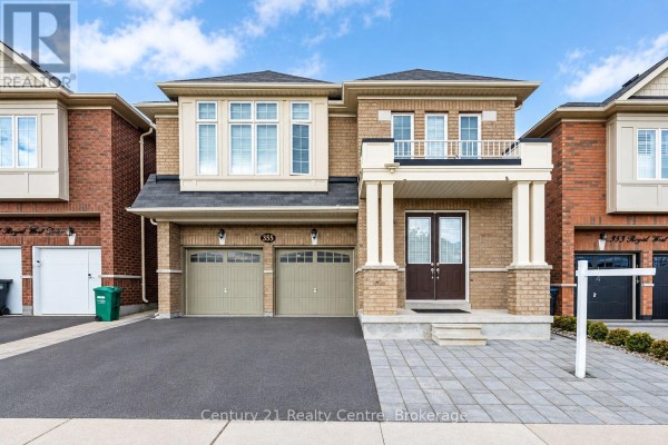 355 Royal West Drive W, Brampton
