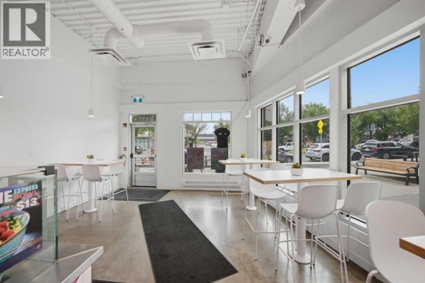 3554 Garrison Gate Sw, Calgary, AB T2T6N1 Photo 3