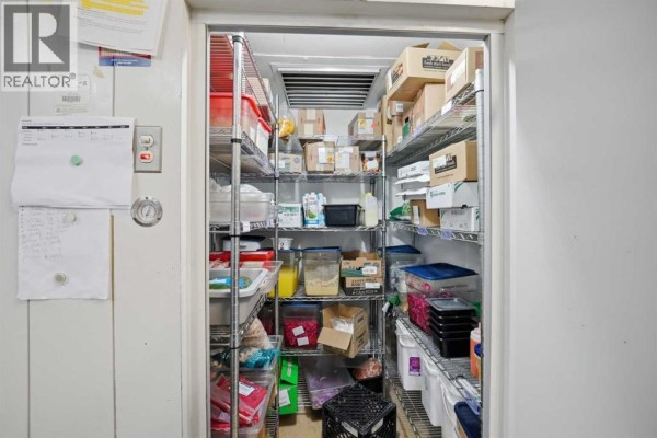 3554 Garrison Gate Sw, Calgary, AB T2T6N1 Photo 5