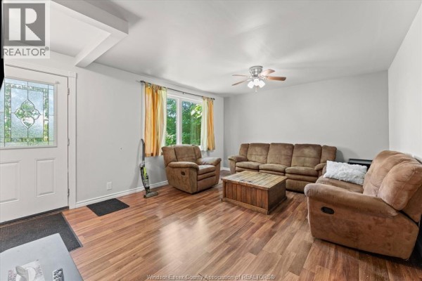 Bedroom - 3555 County Rd 42, Windsor, ON N9A6J3 Photo 5