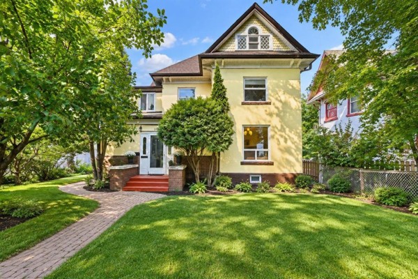 356 11th Street, Brandon