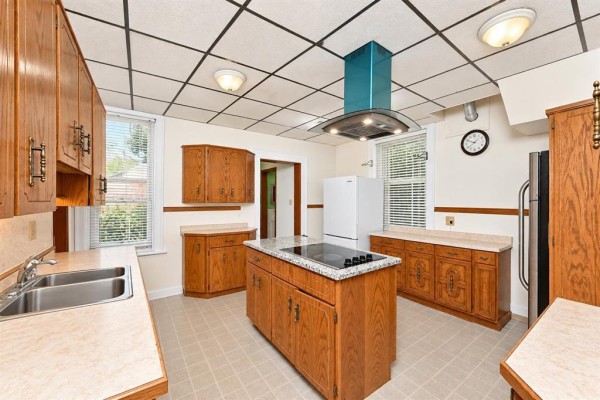 356 11th Street, Brandon, MB R7A4J8 Photo 3
