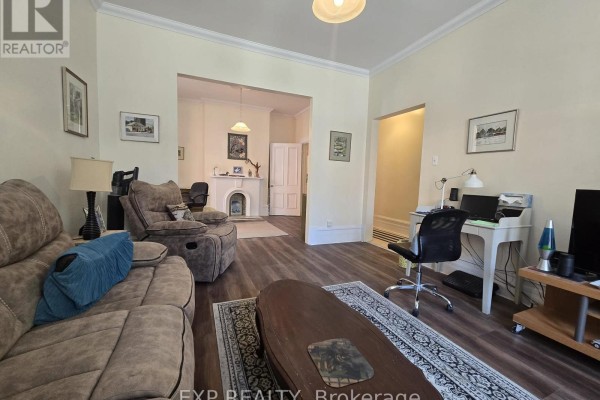 356 Gilmour Street, Ottawa, ON K2P0R3 Photo 4
