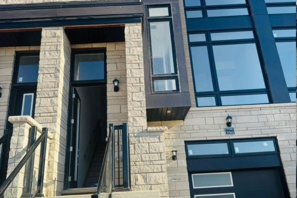 3561 Post Road, Oakville, ON L6H8E1 Photo 2