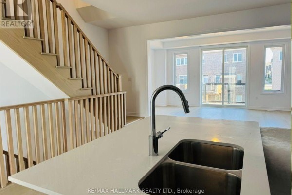 3561 Post Road, Oakville, ON L6H8E1 Photo 3