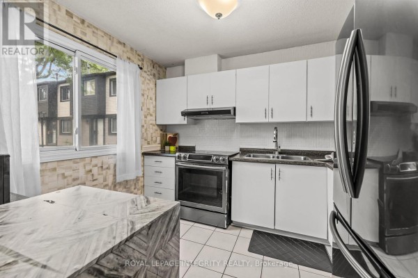 3565 Aladdin Lane, Ottawa, ON K1T1E1 Photo 3