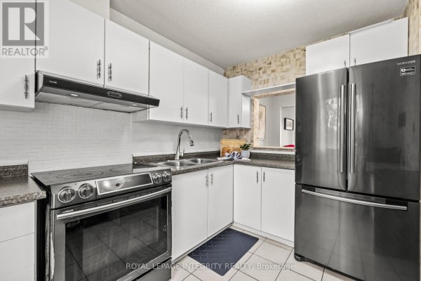 3565 Aladdin Lane, Ottawa, ON K1T1E1 Photo 5